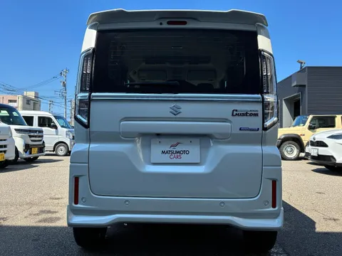 Suzuki Spacia Custom