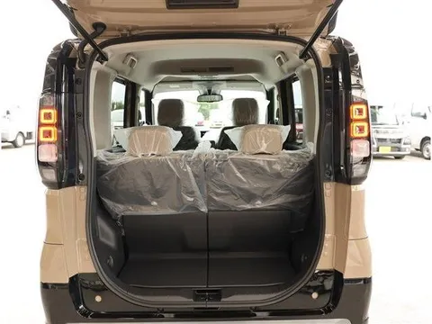 Mitsubishi Delica Mini