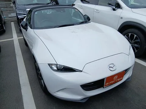 Mazda MX-5 (Roadster)