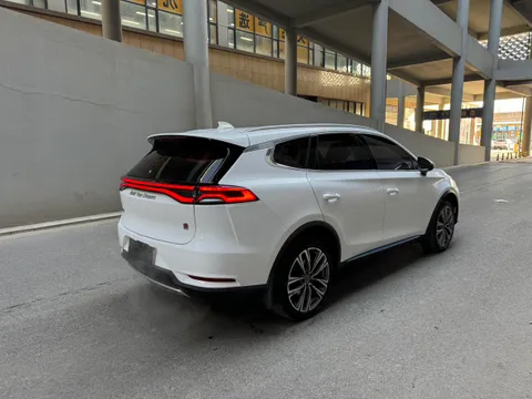 BYD Tang