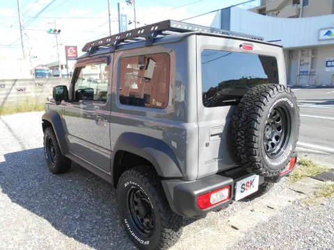 Suzuki Jimny Sierra