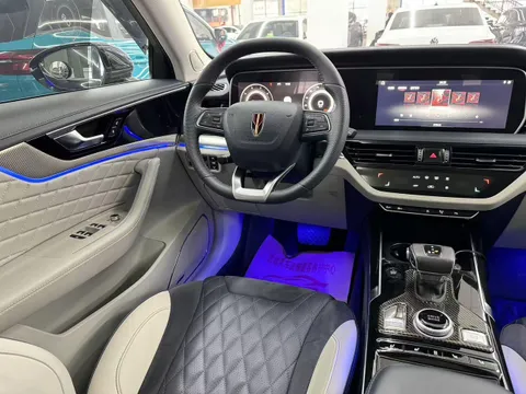 Hongqi HS5