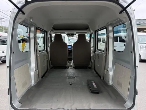 Mitsubishi Minicab Van