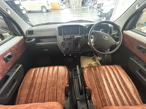 Toyota TownAce Van