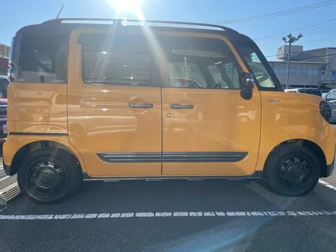 Suzuki Spacia Gear