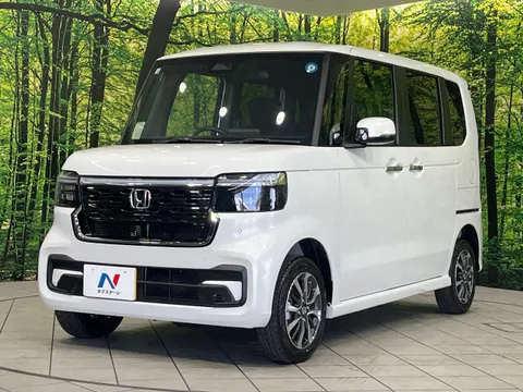 Honda N-BOX Custom