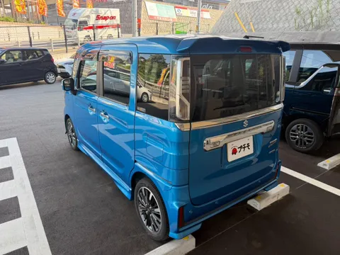 Suzuki Spacia
