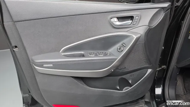 Hyundai Grand Santa Fe (Maxcruz)
