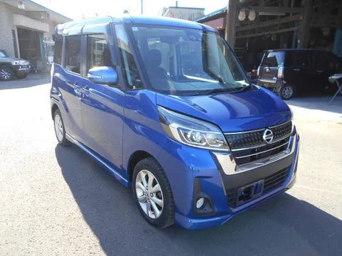 Nissan Dayz Roox