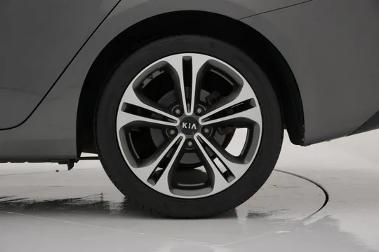 Kia Cerato (K3)