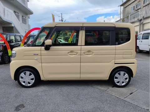 Suzuki Spacia