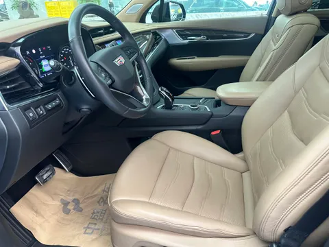 Cadillac XT6