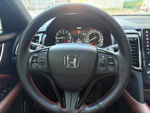 Honda UR-V