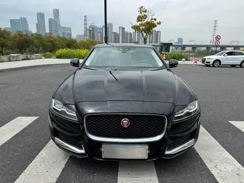 Jaguar XFL