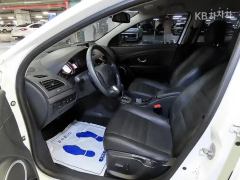 Renault SM3