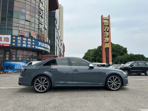 Audi S4