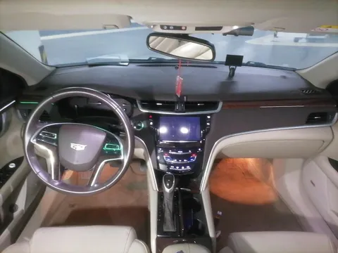 Cadillac XTS