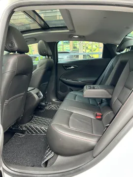 Chevrolet Malibu XL