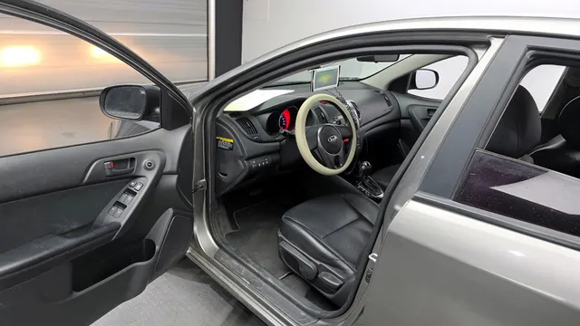 Kia Cerato (Forte)