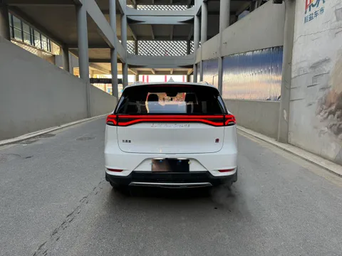 BYD Tang