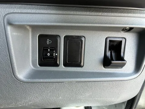 Mitsubishi Minicab Truck