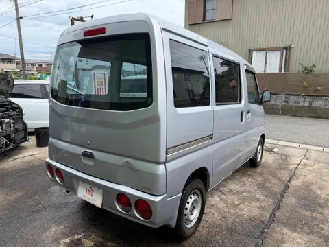 Mitsubishi Minicab Van