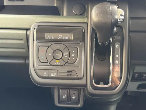 Suzuki Spacia Gear