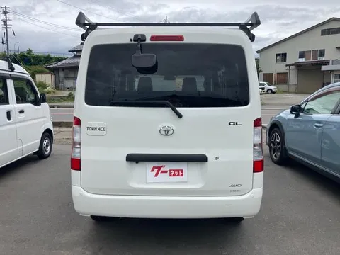 Toyota TownAce Van