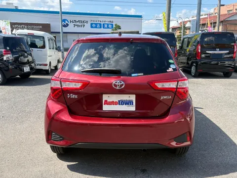 Toyota Yaris (Vitz)