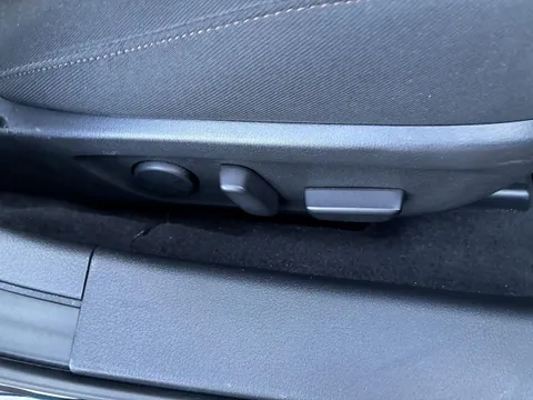 Mazda MAZDA3 Sedan