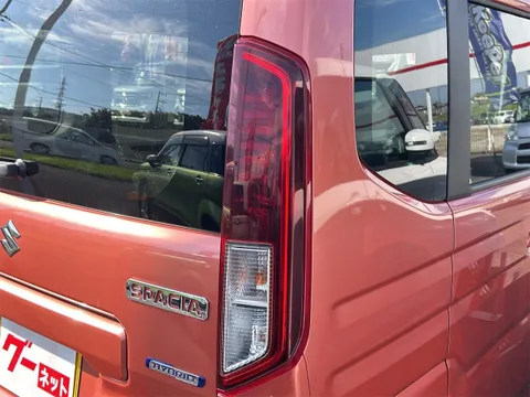 Suzuki Spacia