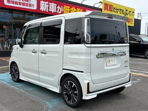 Suzuki Spacia Custom