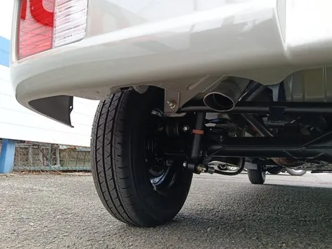 Nissan Clipper Van