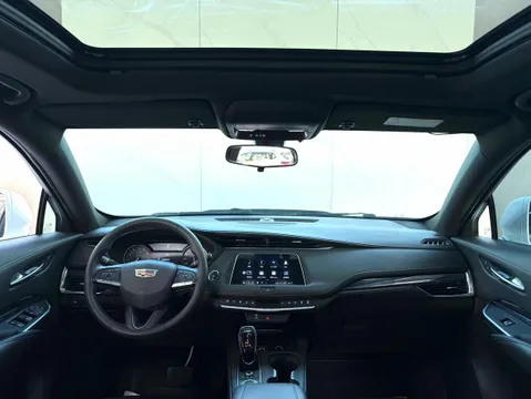 Cadillac XT4