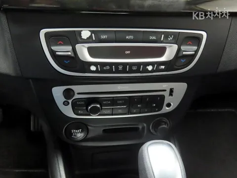 Renault SM3