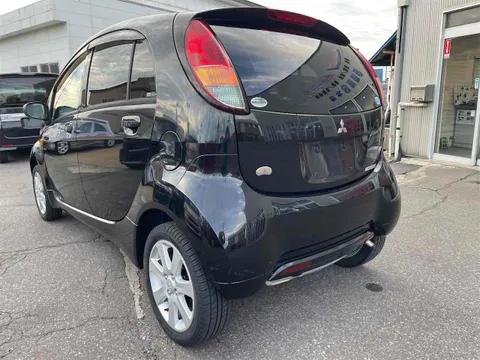 Mitsubishi I