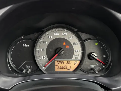 Toyota Yaris (Vitz)