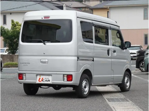 Mitsubishi Minicab Van