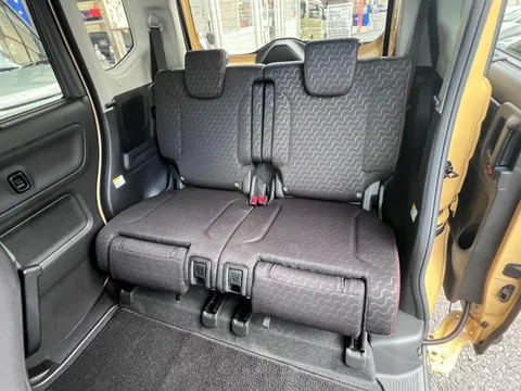 Suzuki Spacia Gear