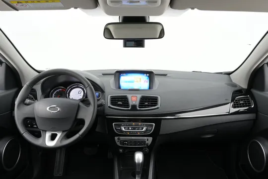 Renault SM3