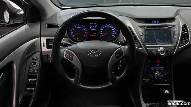 Hyundai Elantra (Avante)