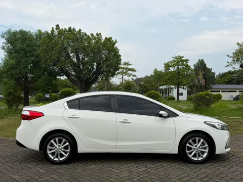 Kia Cerato (K3)
