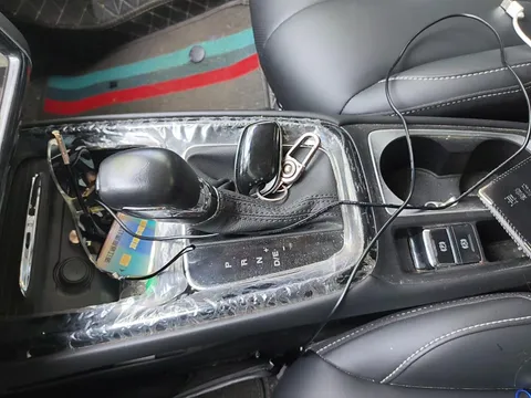 Roewe i5