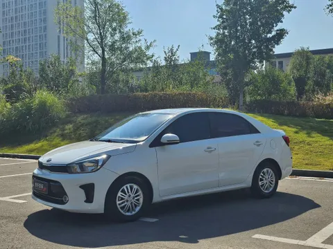 Kia Pegas