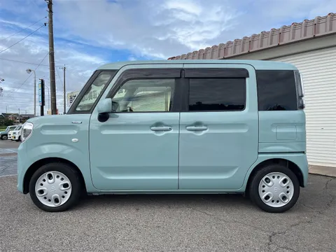 Suzuki Spacia