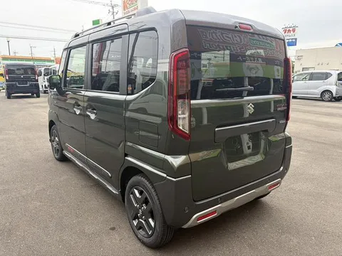 Suzuki Spacia Gear
