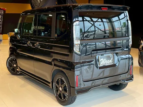Suzuki Spacia Custom
