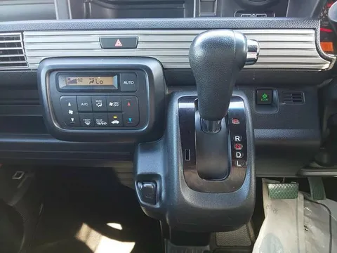 Honda N-VAN Plus Style