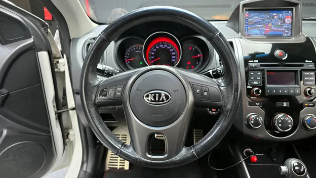 Kia Cerato (Forte)