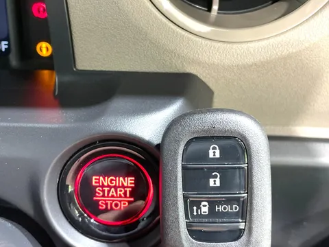 Honda N-BOX Joy